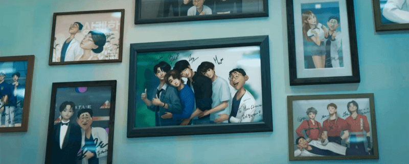 Elizabeth Theranos and Kissinger both in black fancy clothing with a blonde lady in the middle, they're sitting at a table with very forced looking smiles